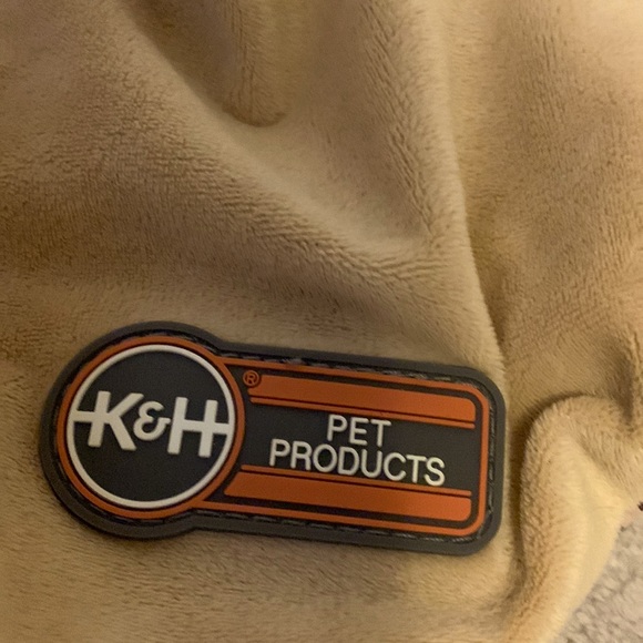 Deluxe Kitty Sill with Bolster a cuddly spot for your cat with a bird’s-eye view - Picture 8 of 10